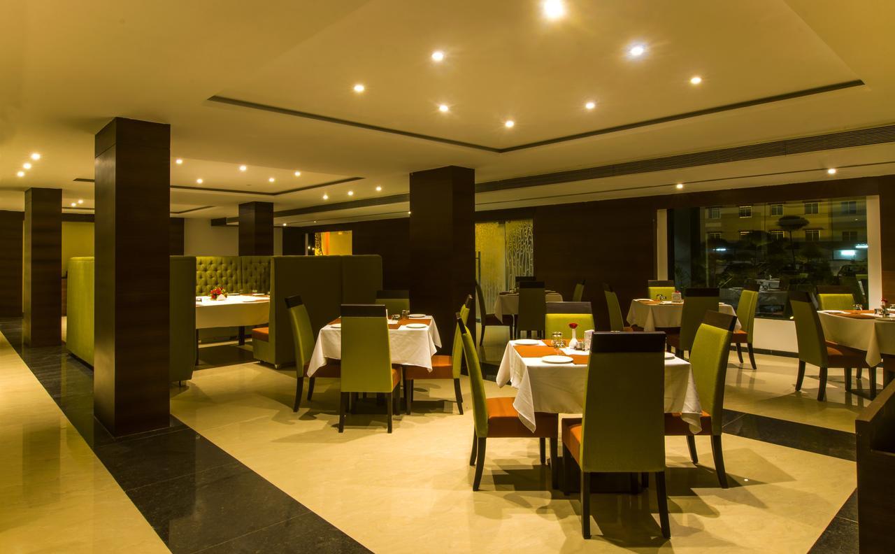 Hotel Atharva Ujjain Exterior photo